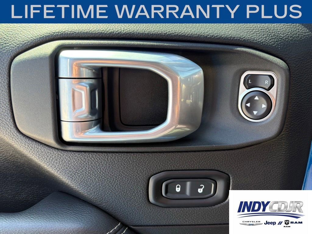 Used 2022 Jeep Wrangler Unlimited Sahara w/ Cold Weather Group AWD/4WD image 22