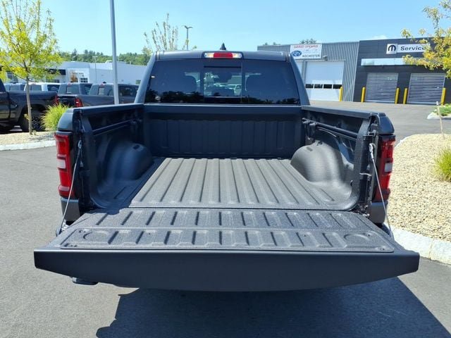 New 2026 RAM 1500 Express AWD/4WD image 9
