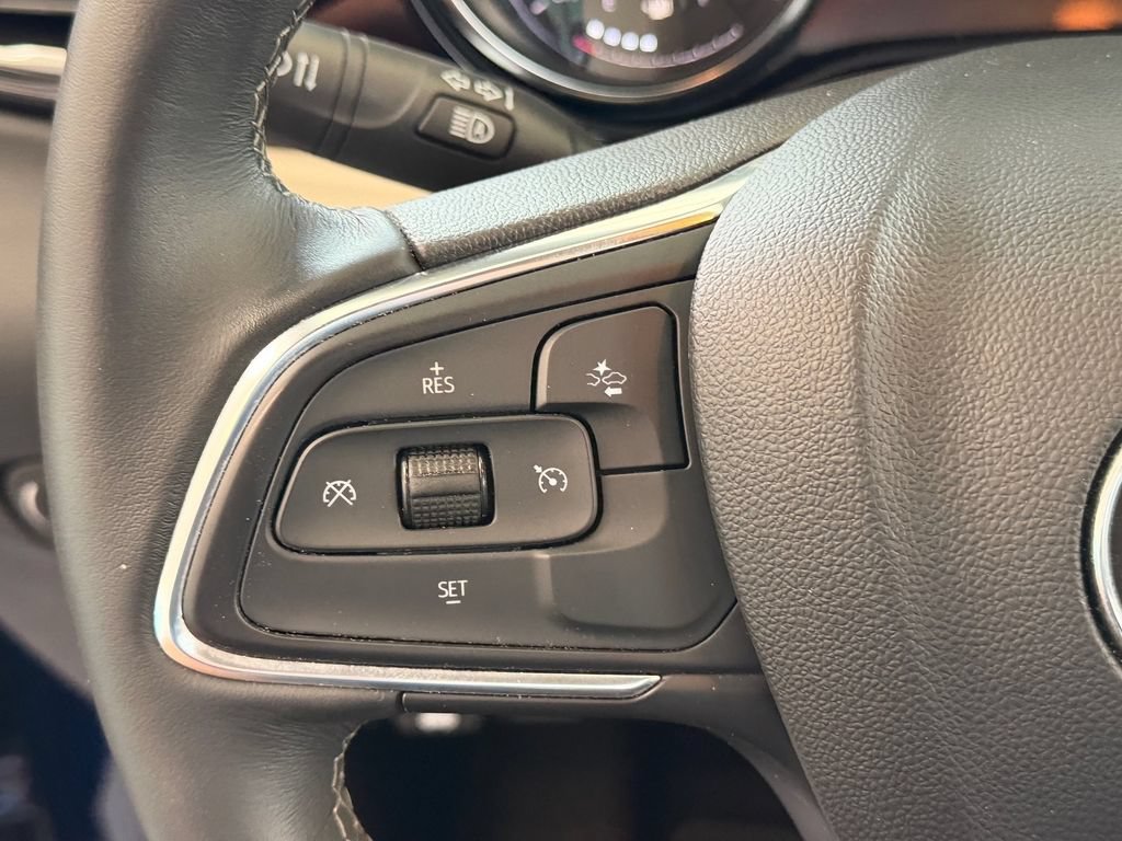 Certified 2023 Buick Encore GX Preferred FWD image 25