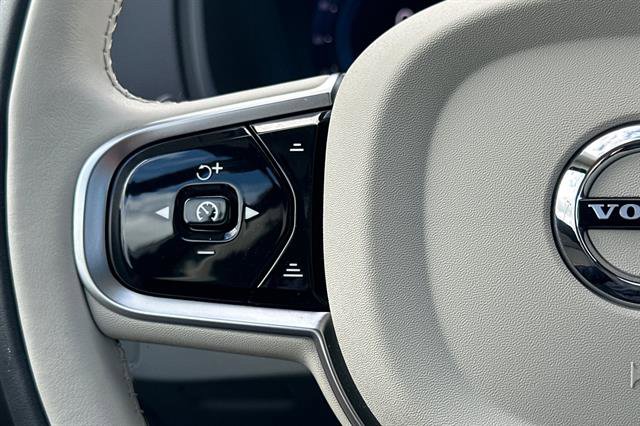 Certified 2025 Volvo XC90 T8 Ultra w/ Protection Package Premier image 28
