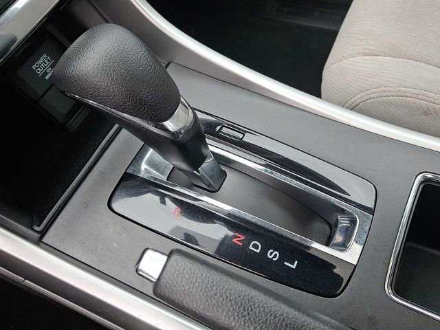 Used 2015 Honda Accord EX image 16