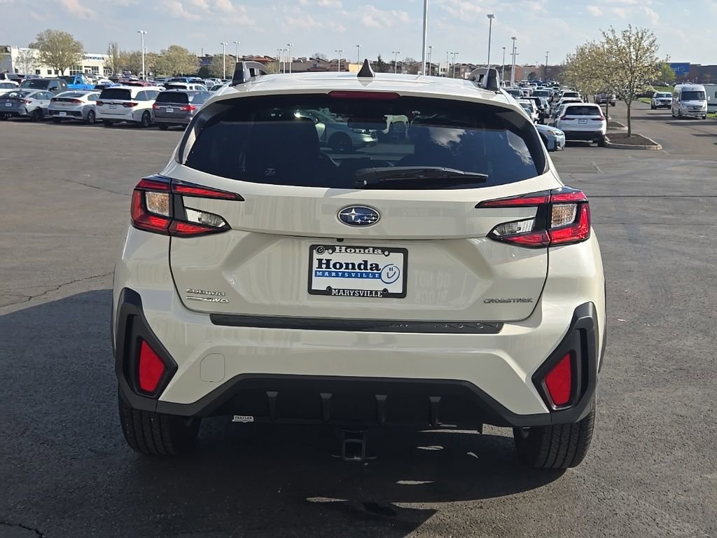 Used 2025 Subaru Crosstrek 2.0i Premium image 6