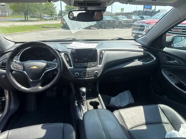 Used 2022 Chevrolet Malibu LT w/ Leather Package FWD image 21