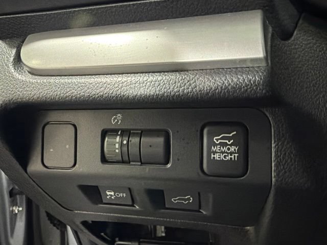 Used 2015 Subaru Forester 2.5i Limited AWD/4WD image 19