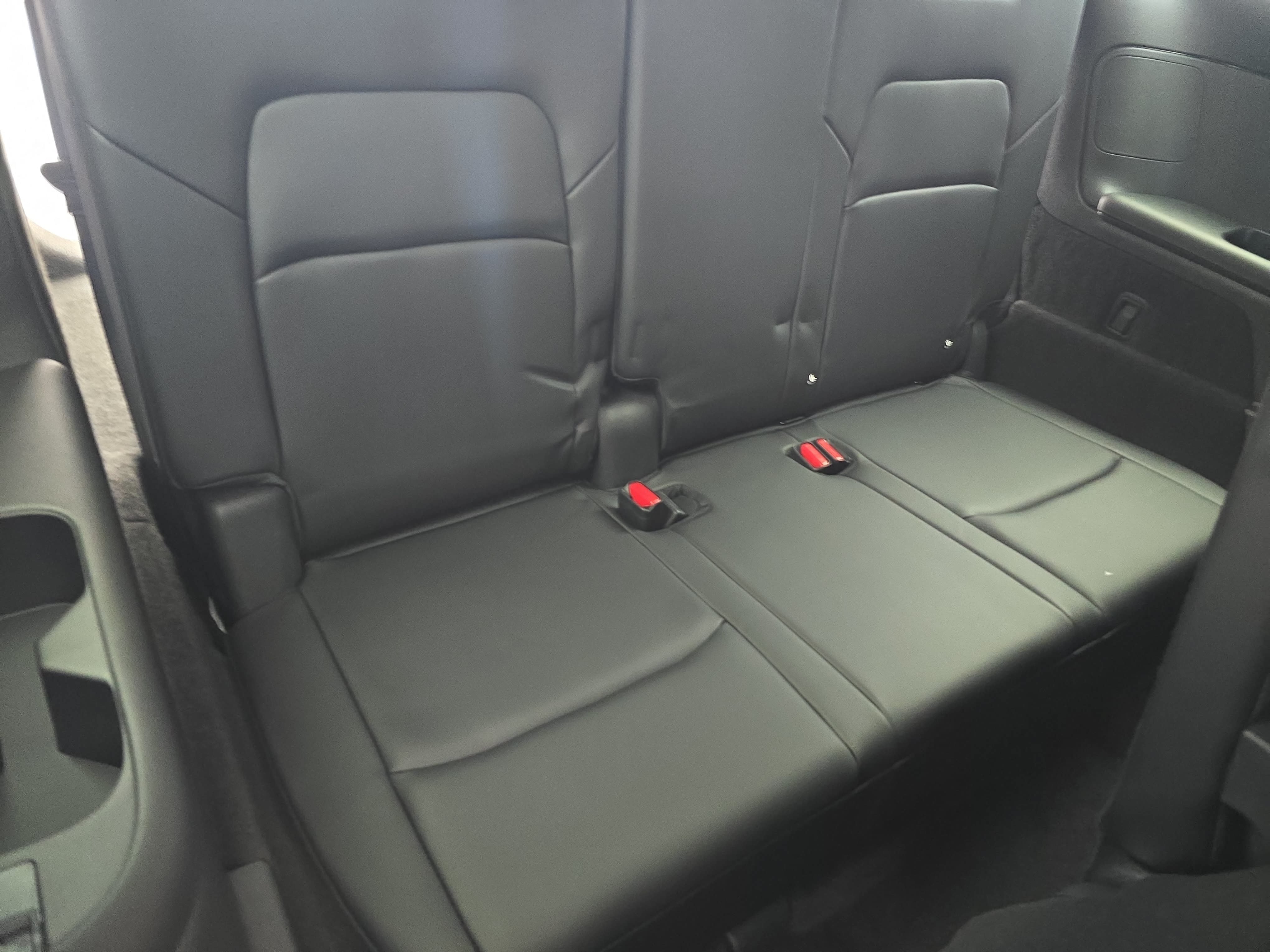 New 2026 Nissan Pathfinder SL FWD image 12