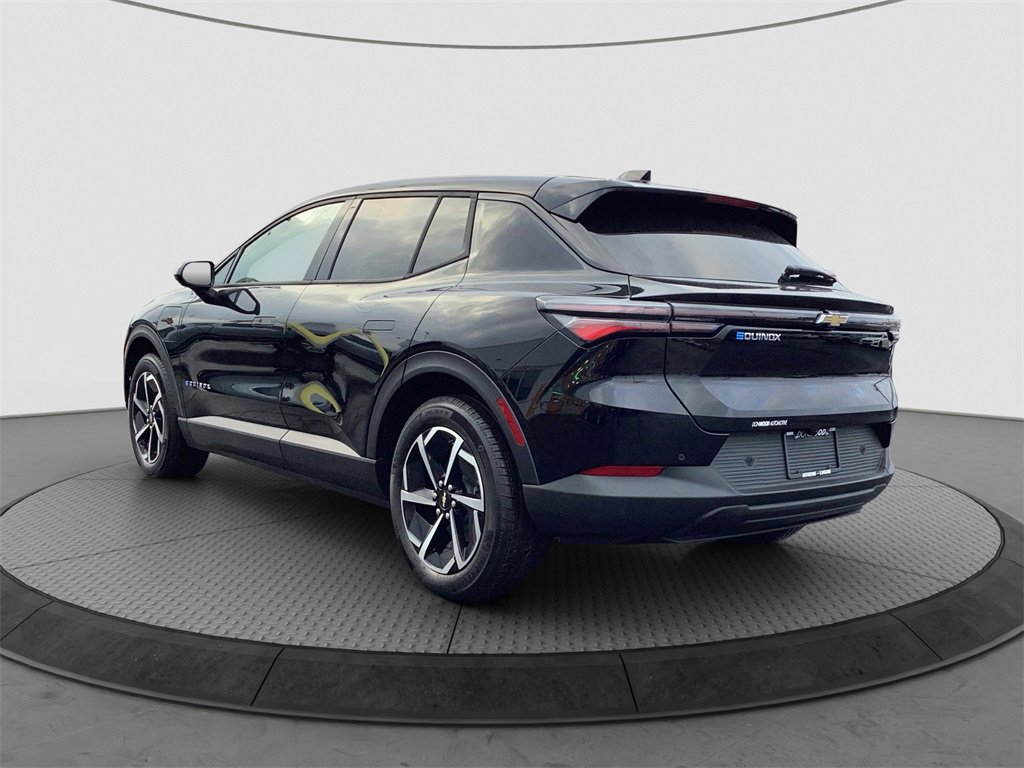 New 2026 Chevrolet Equinox EV LT image 5