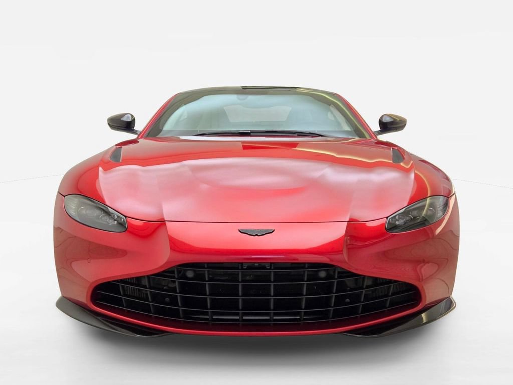 Used 2023 Aston Martin V8 Vantage Coupe RWD image 2