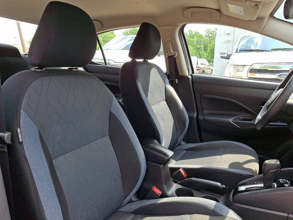 Used 2024 Nissan Versa SV FWD image 12