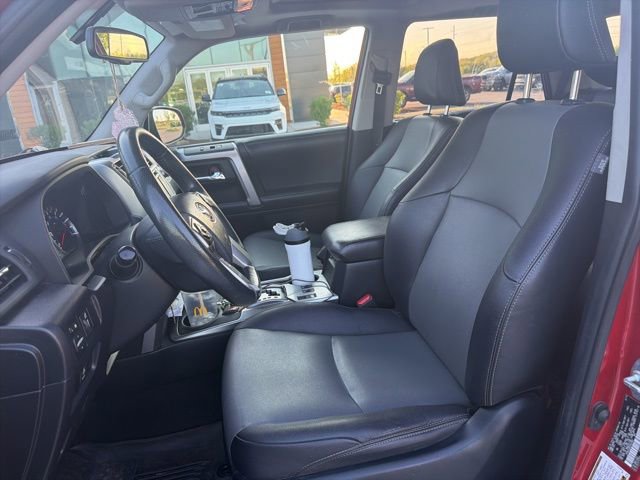 Used 2019 Toyota 4Runner SR5 Premium image 16