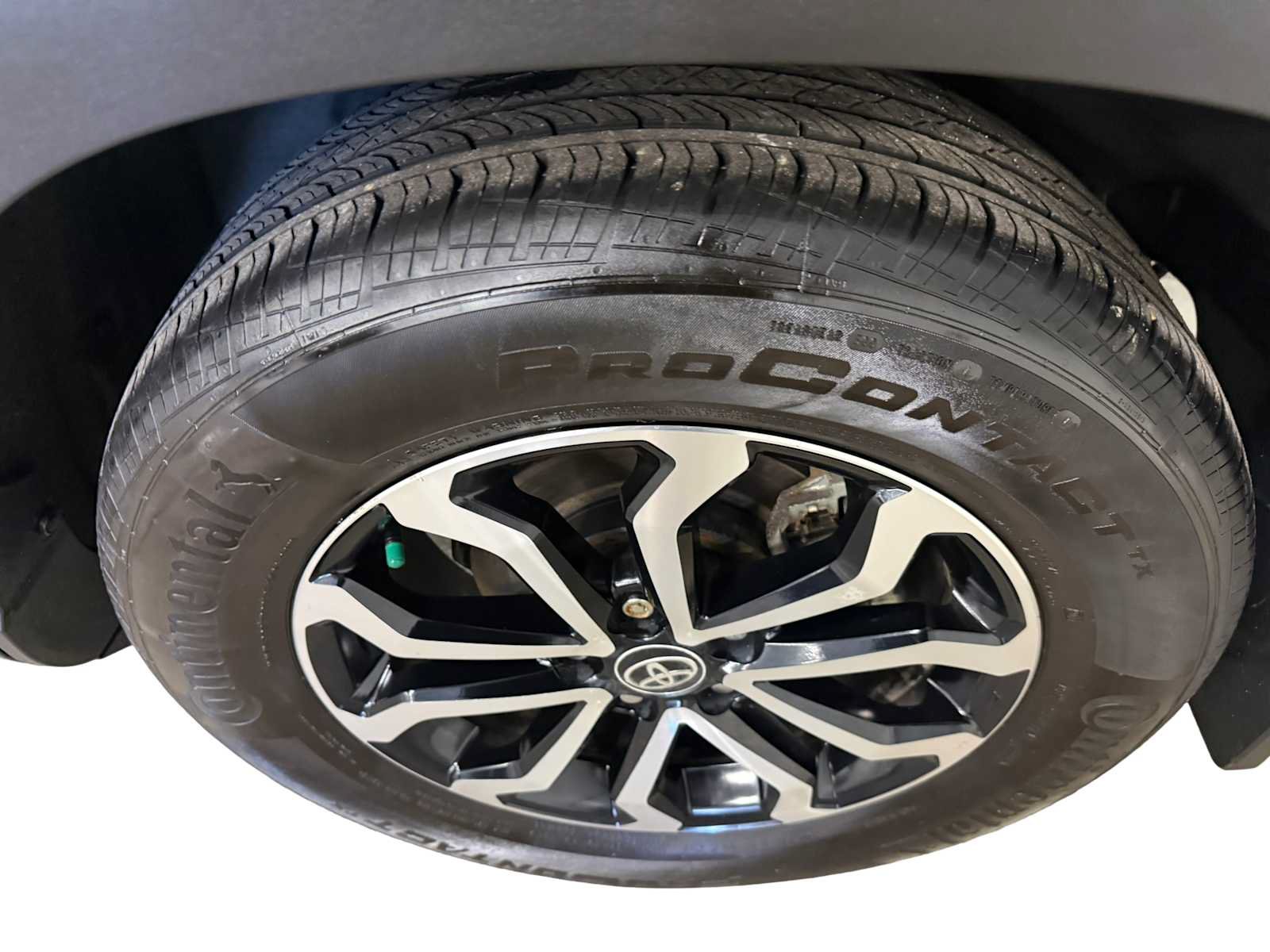 Used 2024 Toyota Corolla Cross AWD Hybrid image 9