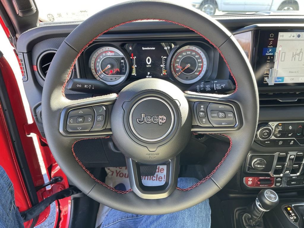 New 2024 Jeep Wrangler Unlimited Rubicon w/ Technology Group image 13