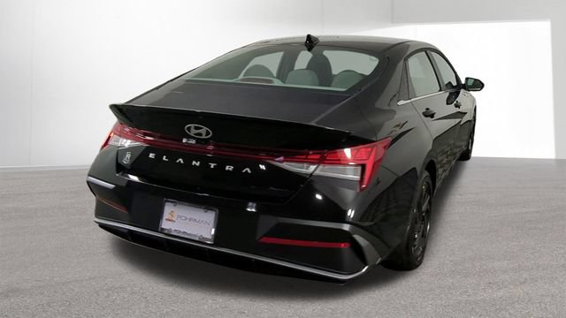 New 2026 Hyundai Elantra SEL Sport Premium FWD image 8