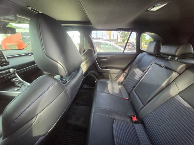 Used 2020 Toyota RAV4 XSE w/ XSE Grade Weather Package AWD/4WD image 11