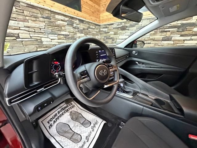 Certified 2023 Hyundai Elantra SEL w/ Cargo Package FWD image 12