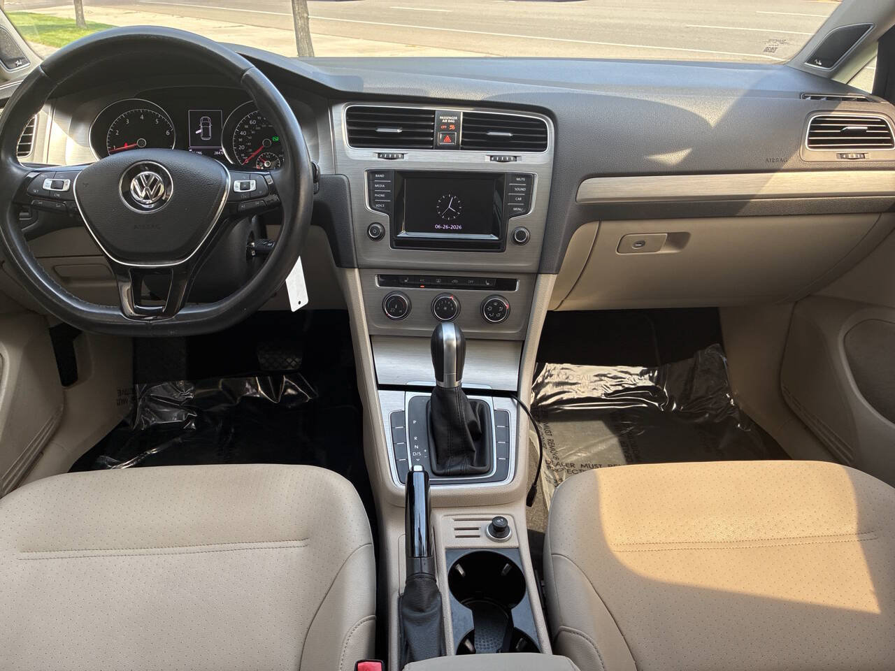 Used 2015 Volkswagen Golf SE w/ Golf Sport Package FWD image 9