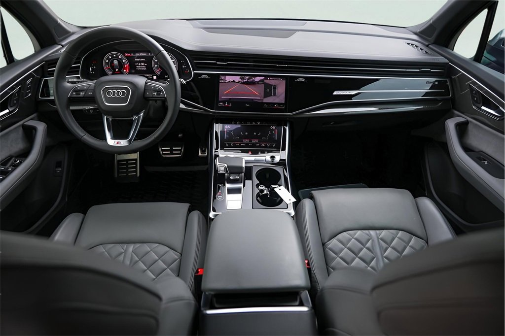 Used 2024 Audi SQ7 Prestige w/ Prestige Package image 30