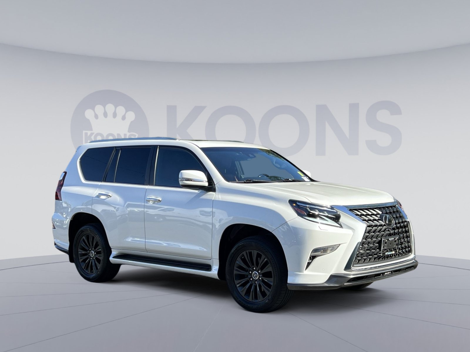 Used 2022 Lexus GX 460 Luxury w/ Sport Design Package AWD/4WD image 2