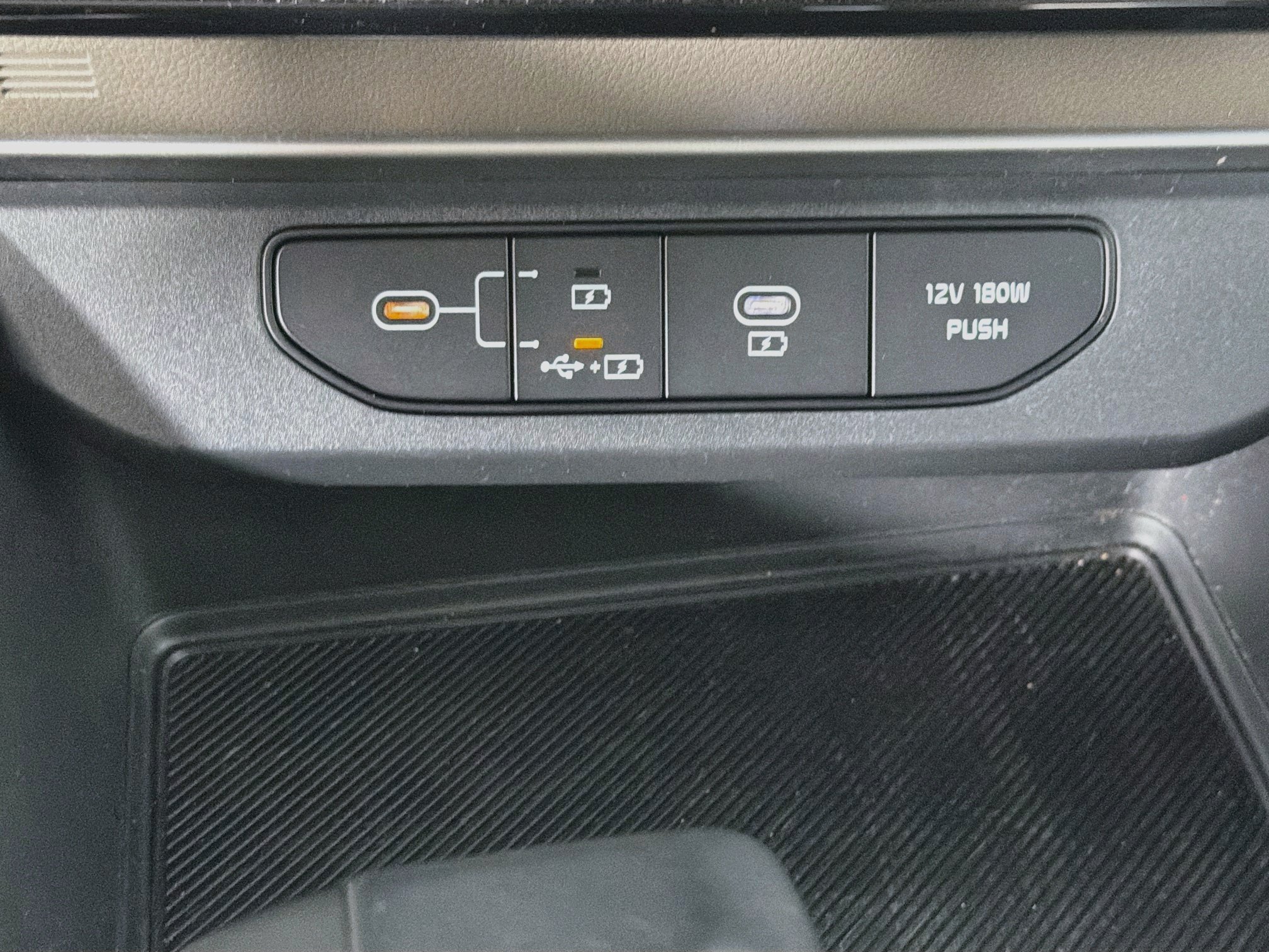 Used 2026 Kia Carnival FWD image 26