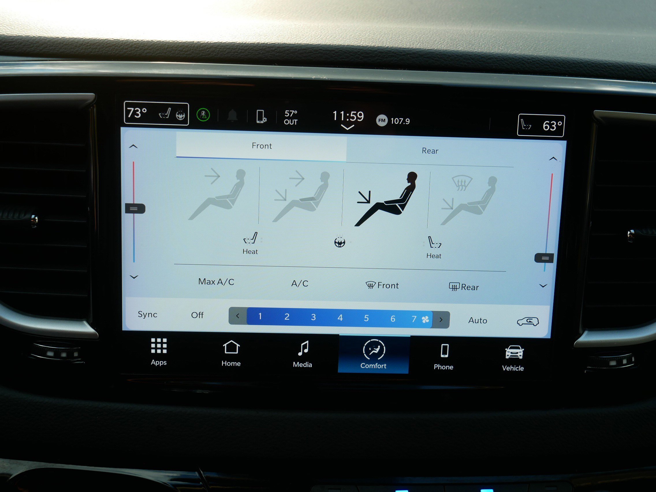 Used 2023 Chrysler Pacifica Touring-L FWD image 30