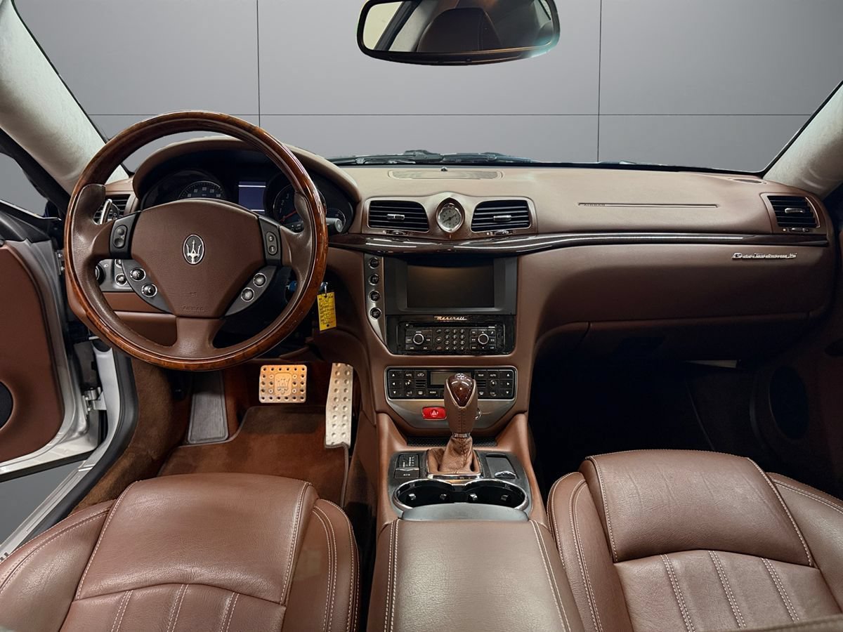 Used 2010 Maserati GranTurismo S RWD image 14