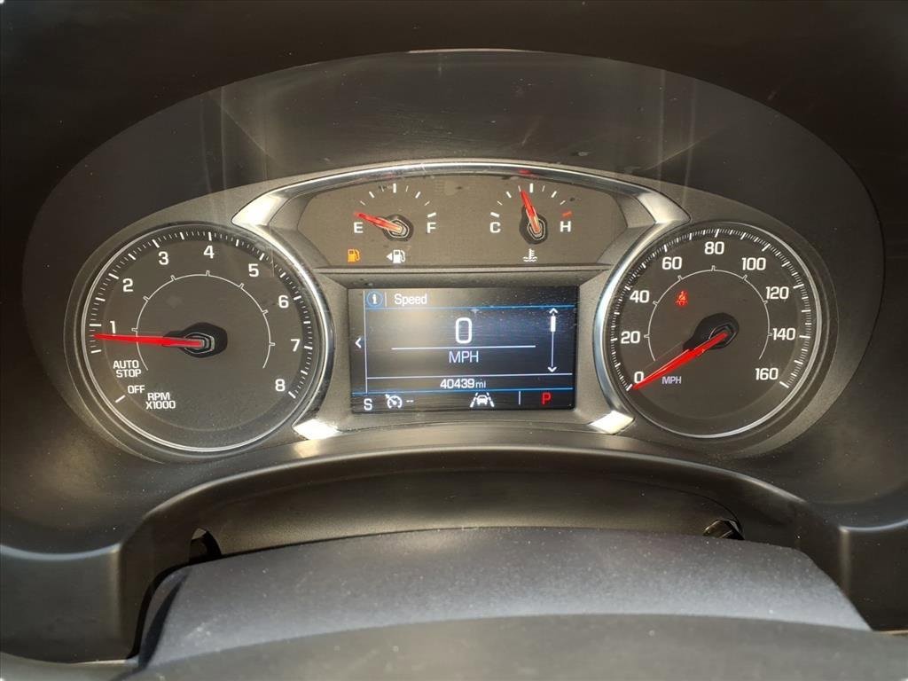 Used 2024 GMC Terrain SLE image 25