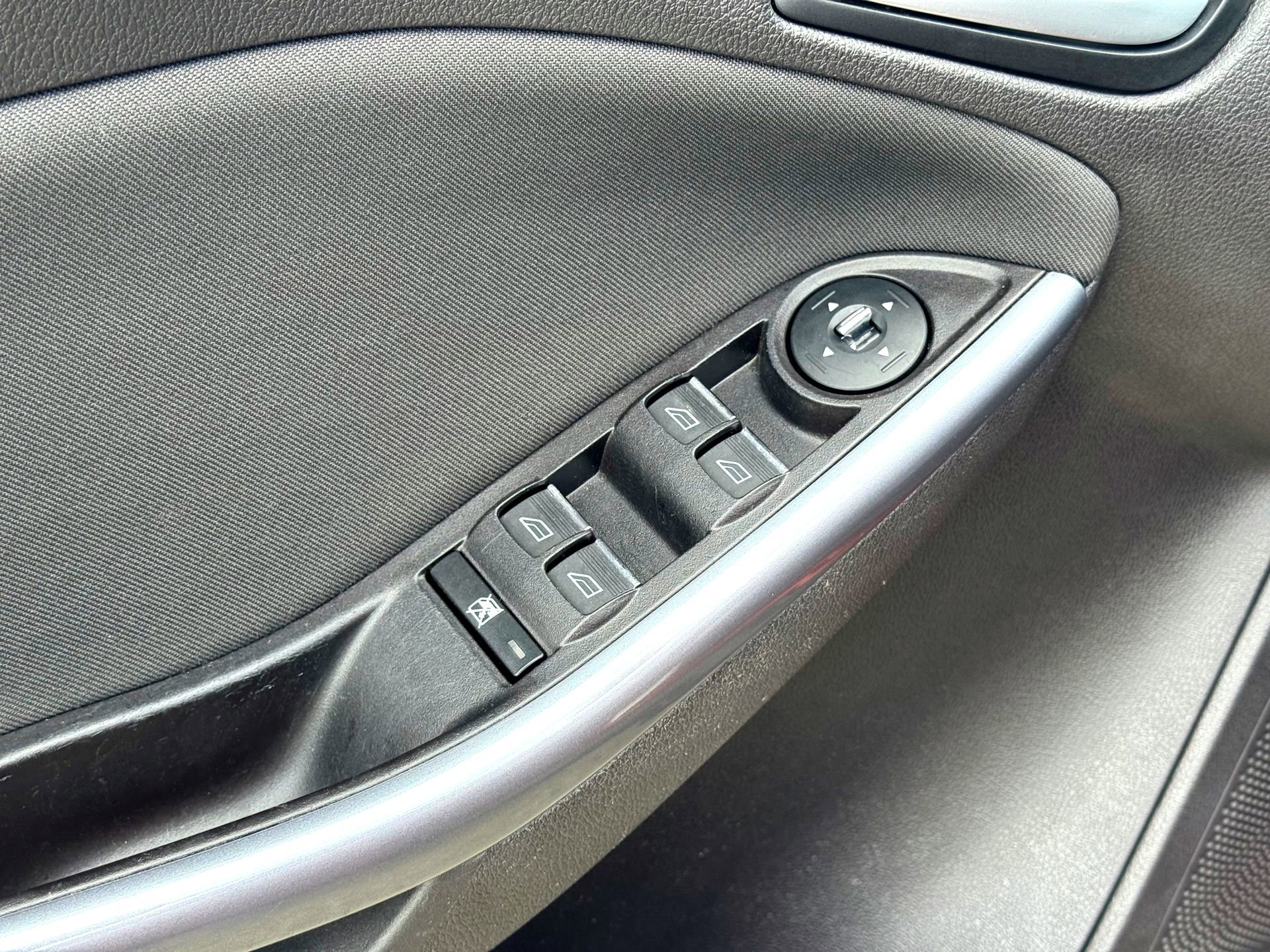 Used 2014 Ford Focus Titanium image 16