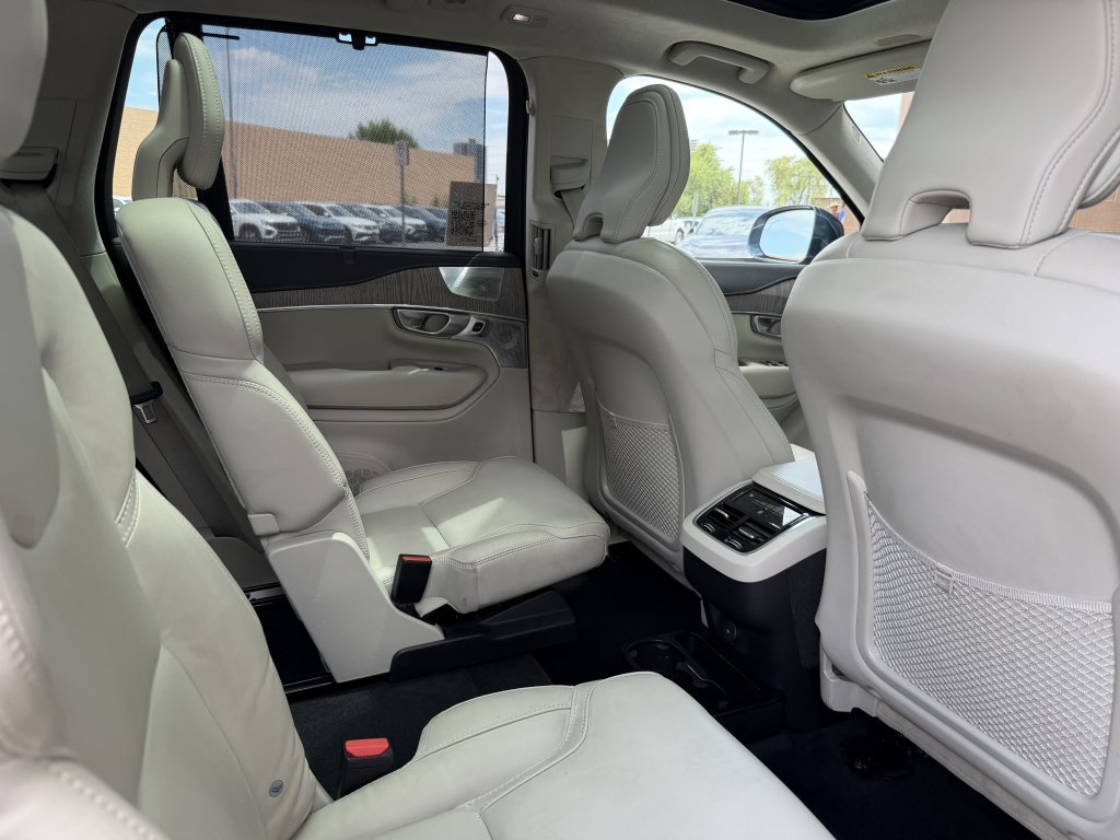 Used 2024 Volvo XC90 B6 Ultimate w/ Lounge Package AWD/4WD image 41