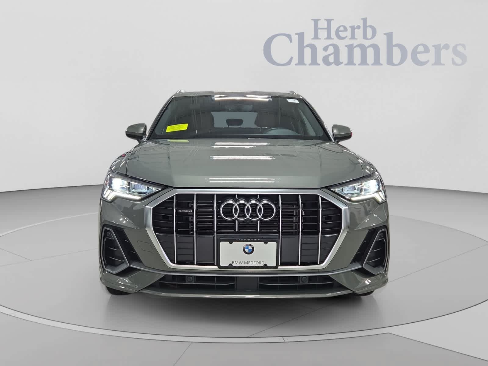 Used 2024 Audi Q3 2.0T Premium Plus AWD/4WD image 2
