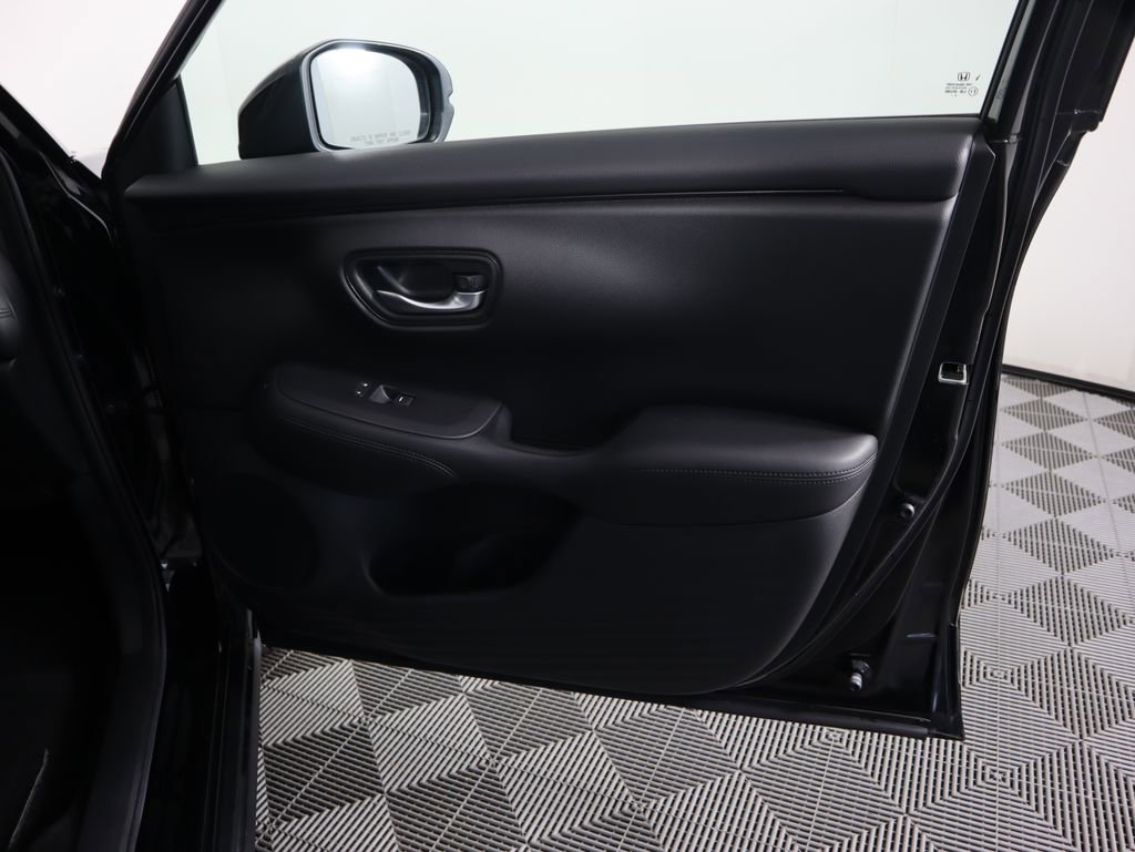 Certified 2023 Honda HR-V LX image 25