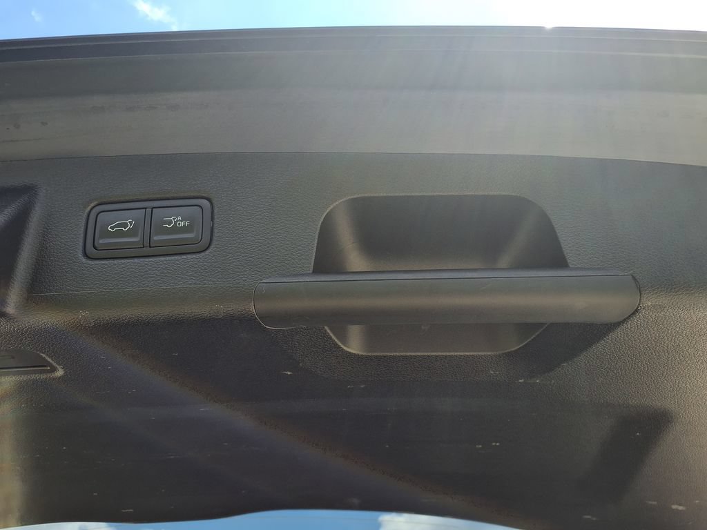 Used 2025 Kia Telluride S FWD image 14