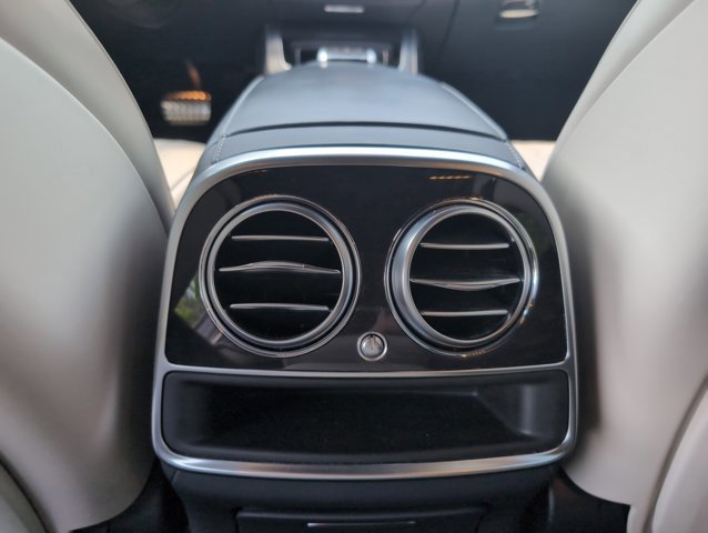 Used 2019 Mercedes-Benz S 560 Sedan w/ AMG Line Exterior image 20