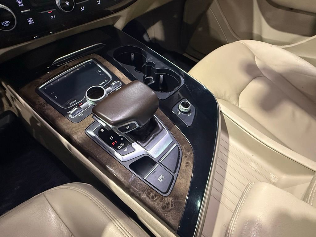Used 2017 Audi Q7 3.0T Premium image 21