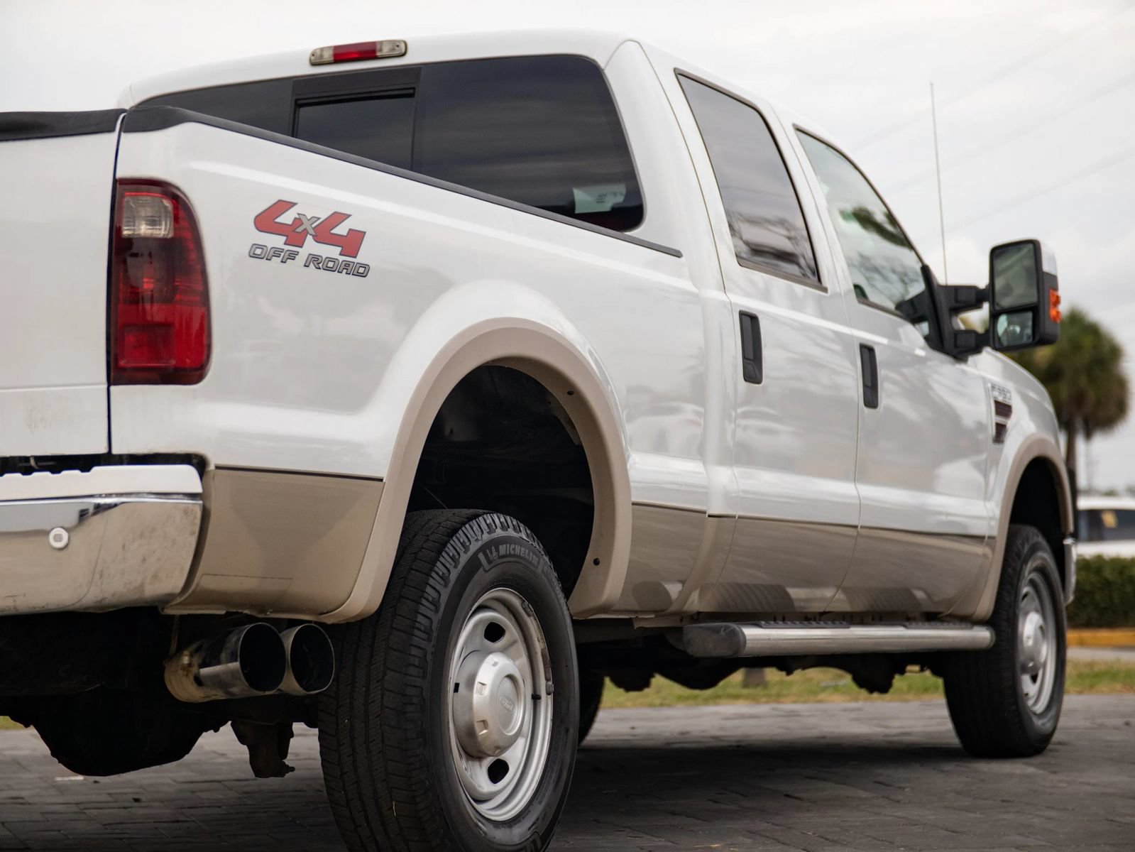 Used 2008 Ford F350 Lariat AWD/4WD image 17