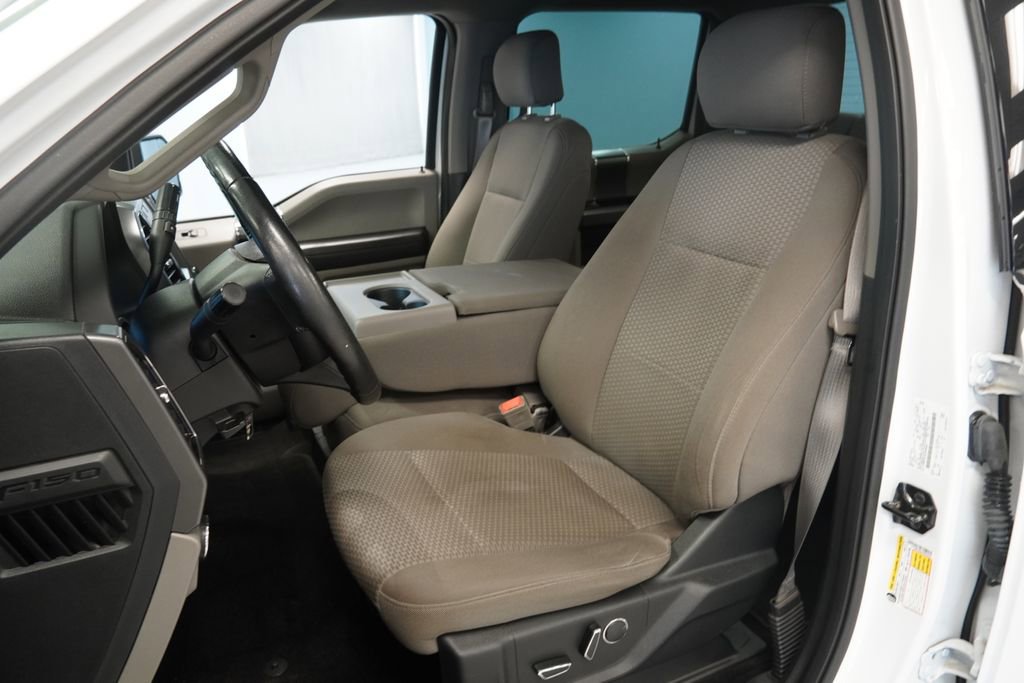 Used 2018 Ford F150 XLT w/ Equipment Group 302A Luxury image 3