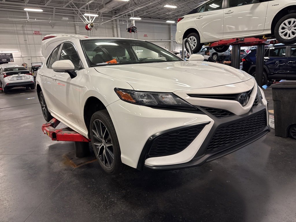 Used 2023 Toyota Camry SE image 15