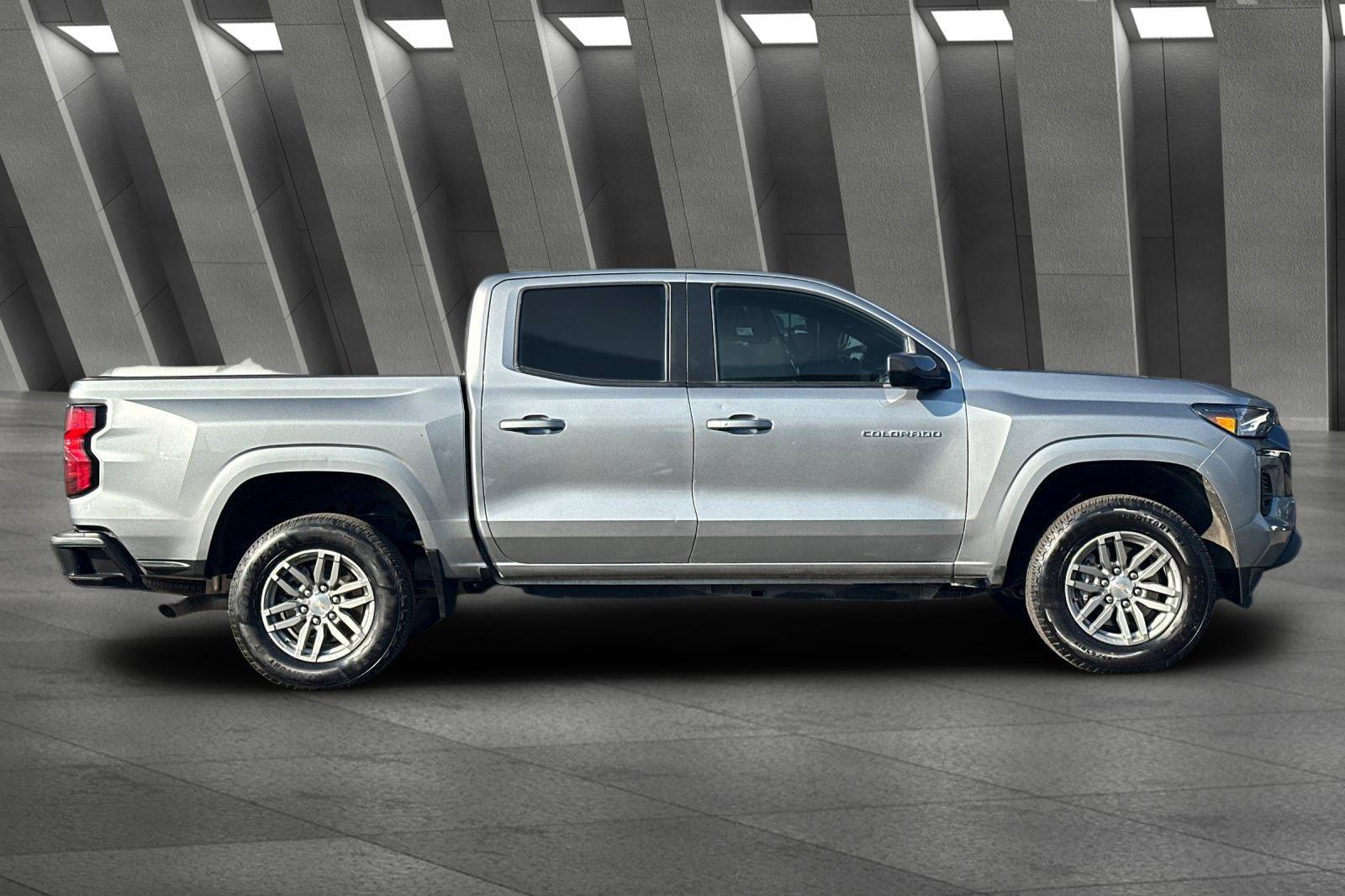 Certified 2024 Chevrolet Colorado LT w/ LT Convenience Package image 3