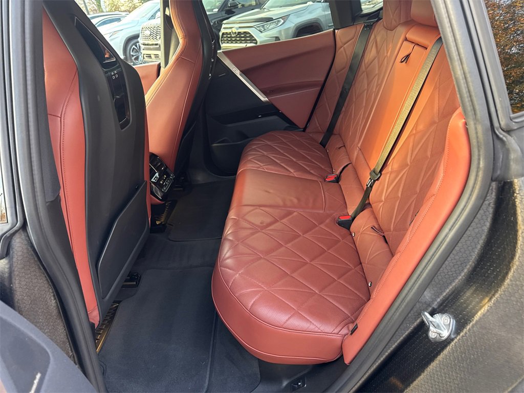 Used 2023 BMW iX xDrive50 w/ Premium Package image 20