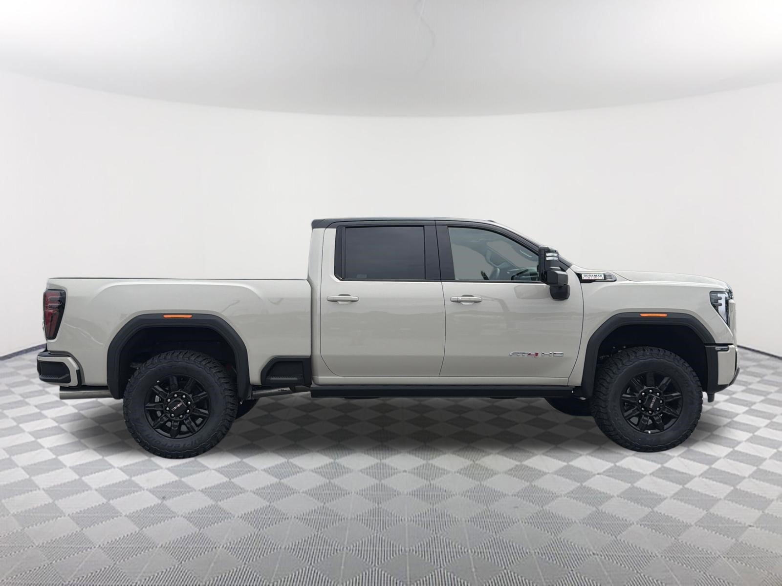New 2026 GMC Sierra 2500 AT4 w/ AT4 Premium Plus Package AWD/4WD image 5