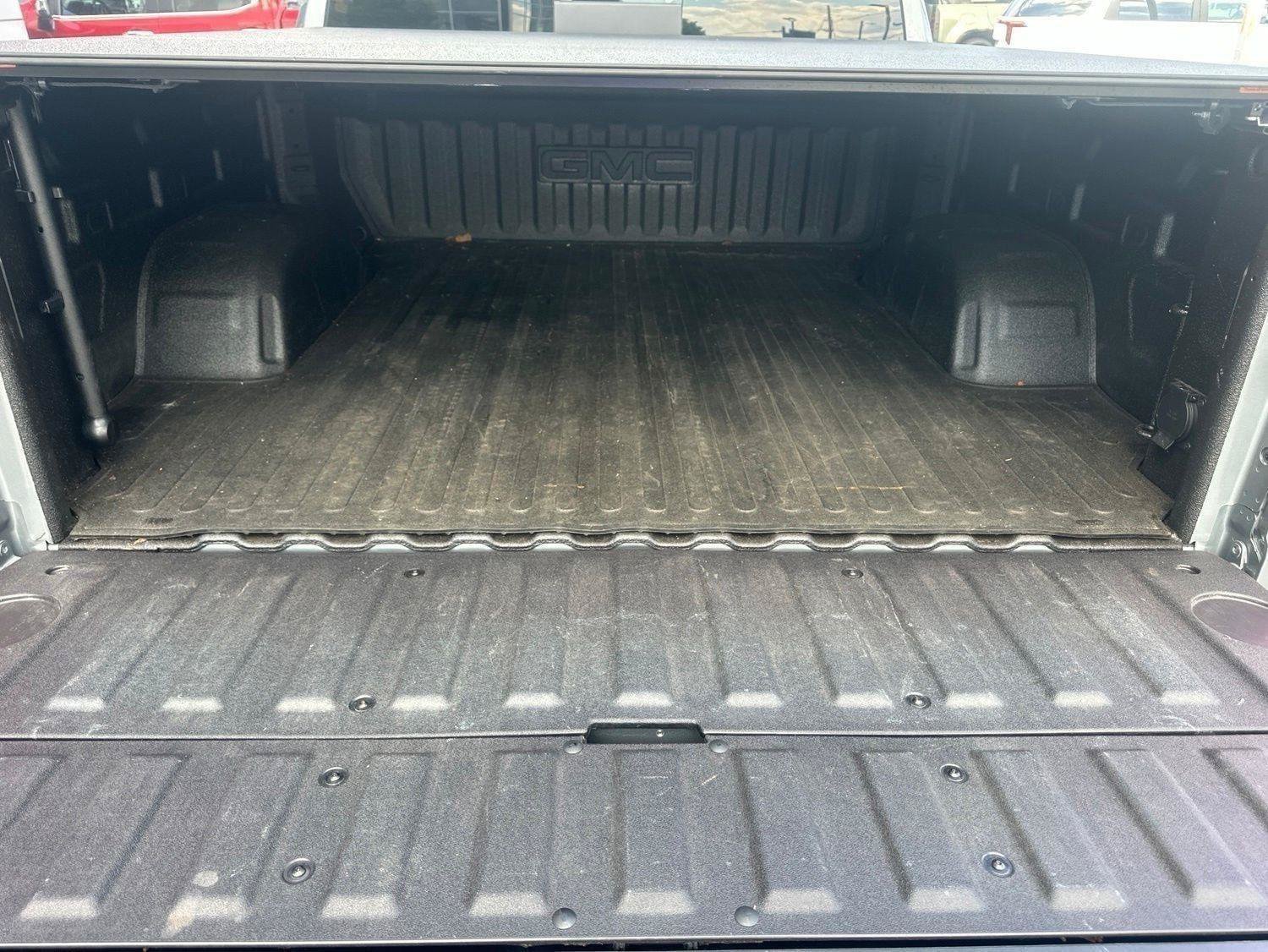 Used 2025 GMC Sierra 1500 Denali Ultimate AWD/4WD image 19