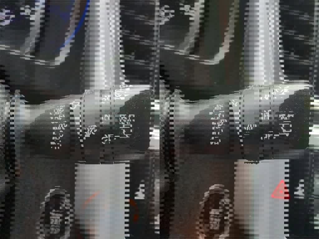 Used 2016 Toyota Highlander Limited Platinum image 28