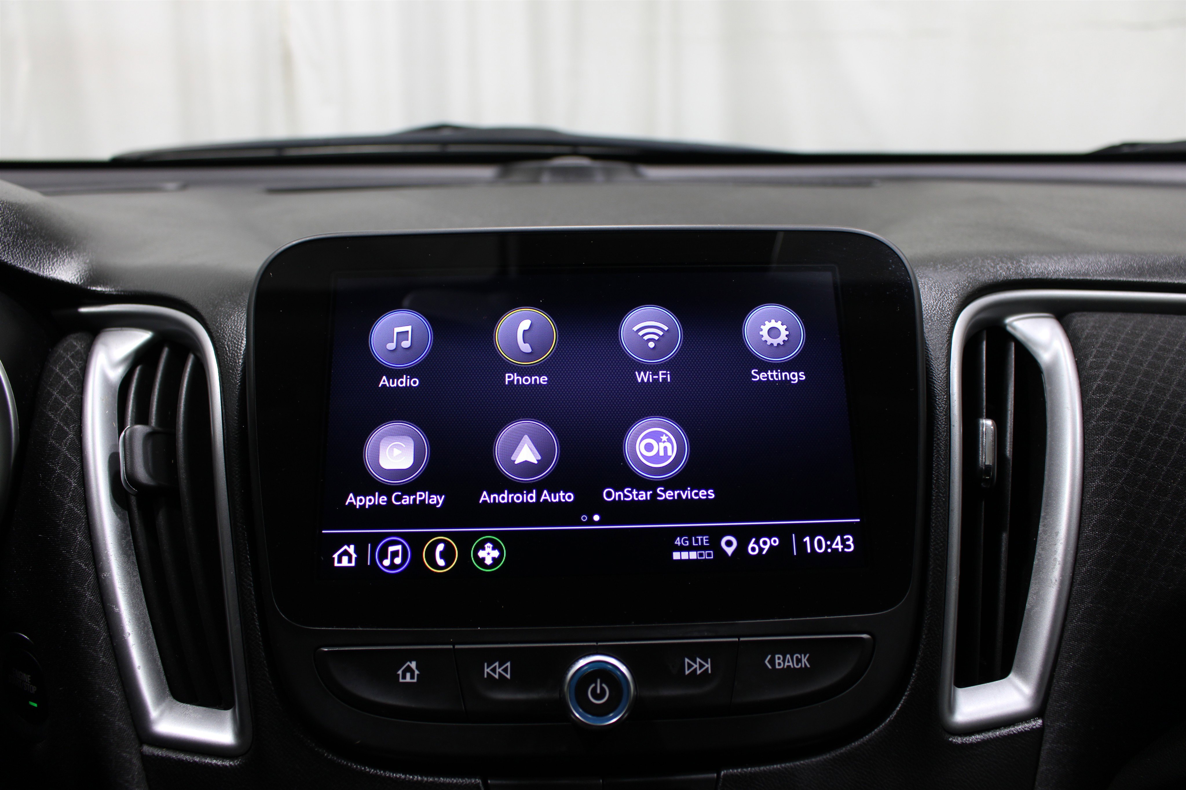 Used 2025 Chevrolet Malibu LS image 14