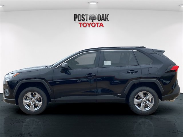 New 2025 Toyota RAV4 LE image 4