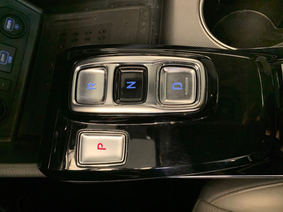 Used 2023 Hyundai Sonata Limited w/ Cargo Package FWD image 19