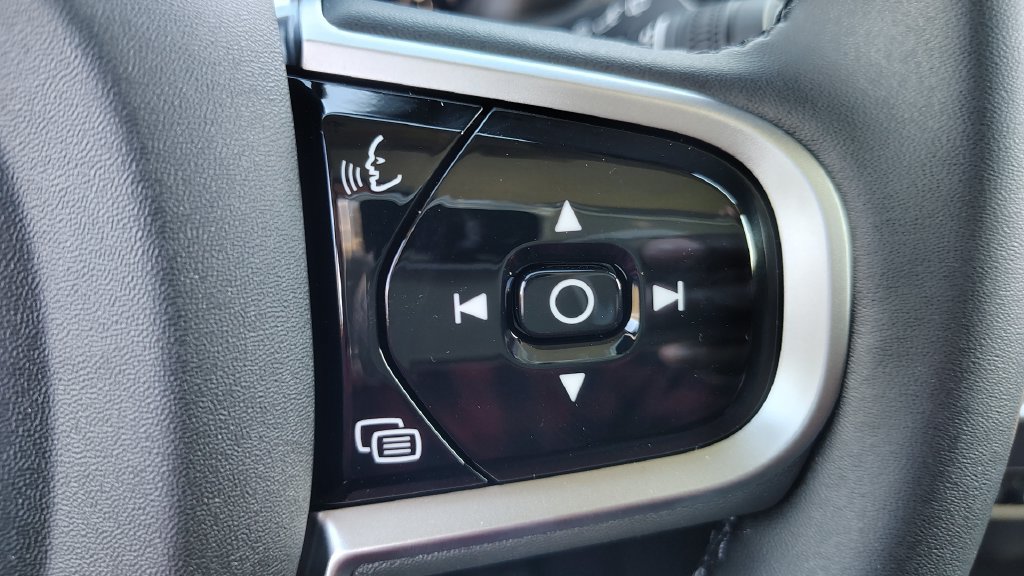 New 2026 Volvo XC90 B6 Ultra w/ Protection Package AWD/4WD image 16