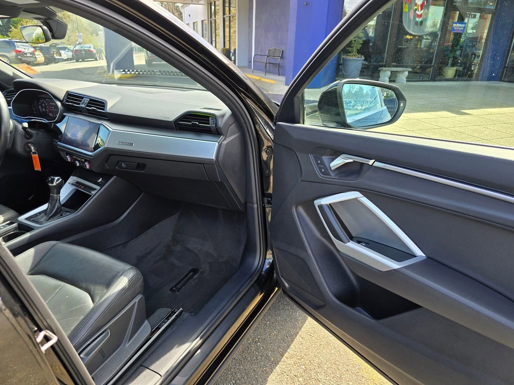Used 2020 Audi Q3 2.0T Premium AWD/4WD image 11