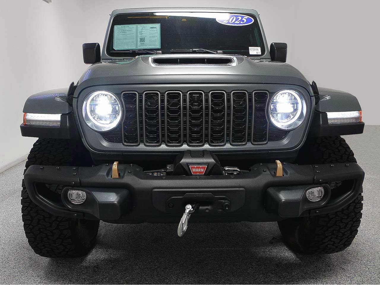 Used 2025 Jeep Wrangler Unlimited Rubicon 392 AWD/4WD image 2