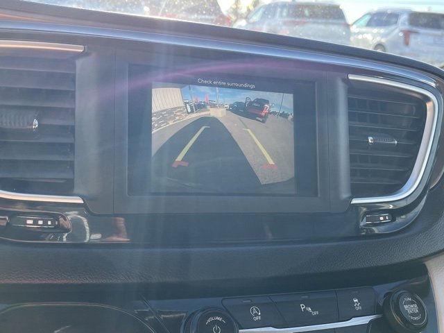 Used 2019 Chrysler Pacifica Touring image 53