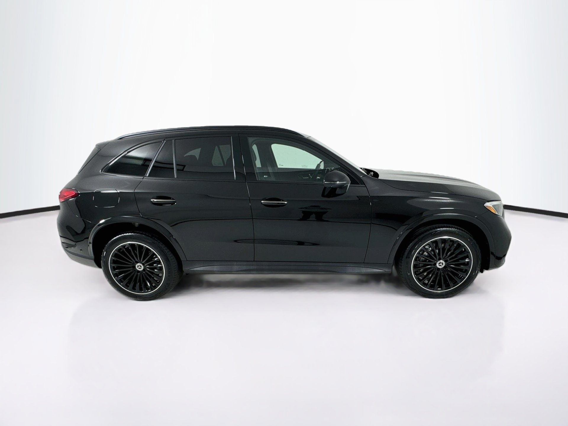 New 2027 Mercedes-Benz GLC 300 image 9
