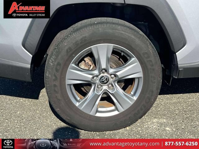 Used 2022 Toyota RAV4 XLE w/ Convenience Package AWD/4WD image 12