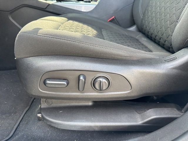 Used 2019 Chevrolet Blazer LT image 15